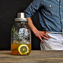 Mason Jar Cocktail Shaker