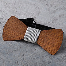 Reclaimed Wine Barrel Wooden Bow Tie