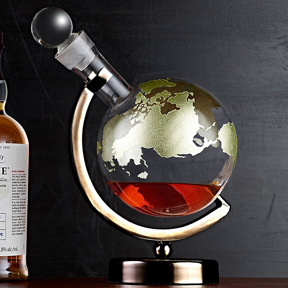 Wine Enthusiast Etched Globe Spirits Decanter Glass Decanter Stopper New Item
